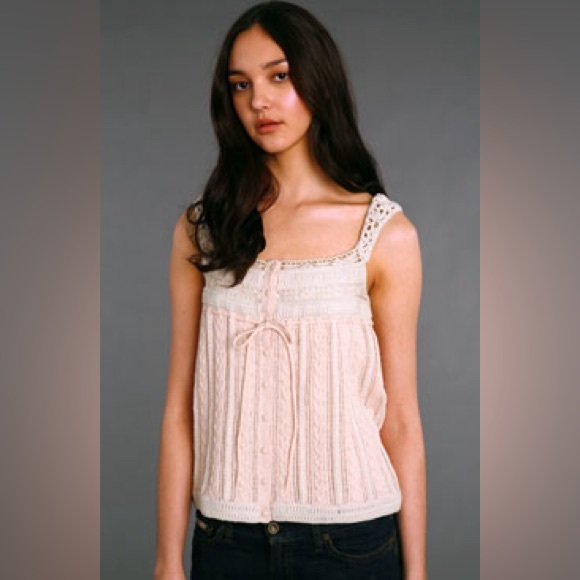 Free People Tops - ♥️ Free People Flirty Crochet Top